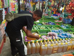 Jelang Natal Dan Tahun Baru Polres Supiori Pantau Harga Pasar