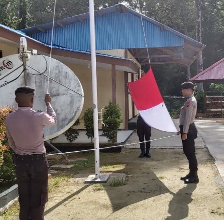 Peringati Hari Ibu Polres Supiori Gelar Upacara Bendera