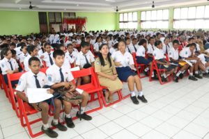 SMPN 1 Jayapura Gelar Ibadah Sambut Natal