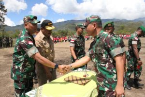 Kasdam Cenderawasih Tutup Opster TNI di Jayawijaya