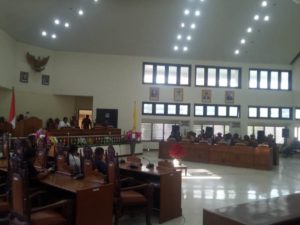 Brian Ubra Minta Tim Gugus Tugas Pencegahan Covid-19,Sidak Kelangkaaan Masker dan Kenaikan Harga Sembako di Malra