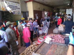Tim Gugus Covid – 19 Kota Jayapura Sidak Gudang Sembako dan Pasar Sentral Hamadi
