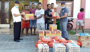 Pemkot Jayapura Serahkan Bama di Dua Asrama