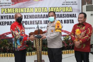 Untuk Menunjang Tugas Kapolresta,Benhur Tomi Mano Bantu Kendaraan Operasional