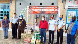 Komisi I DPRP,Serahkan Bama di Lapas Narkotika Kelas IIA.