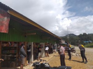 Cegah Penyebaran Covid-19 Sat Binmas Polres Lanny Jaya Imbauan Warga Tidak Mudik