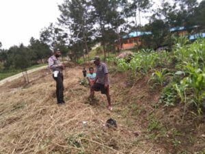 Sambang Kampung Kuwapur Bhabinkamtibmas Himbau Cegah Covid-19