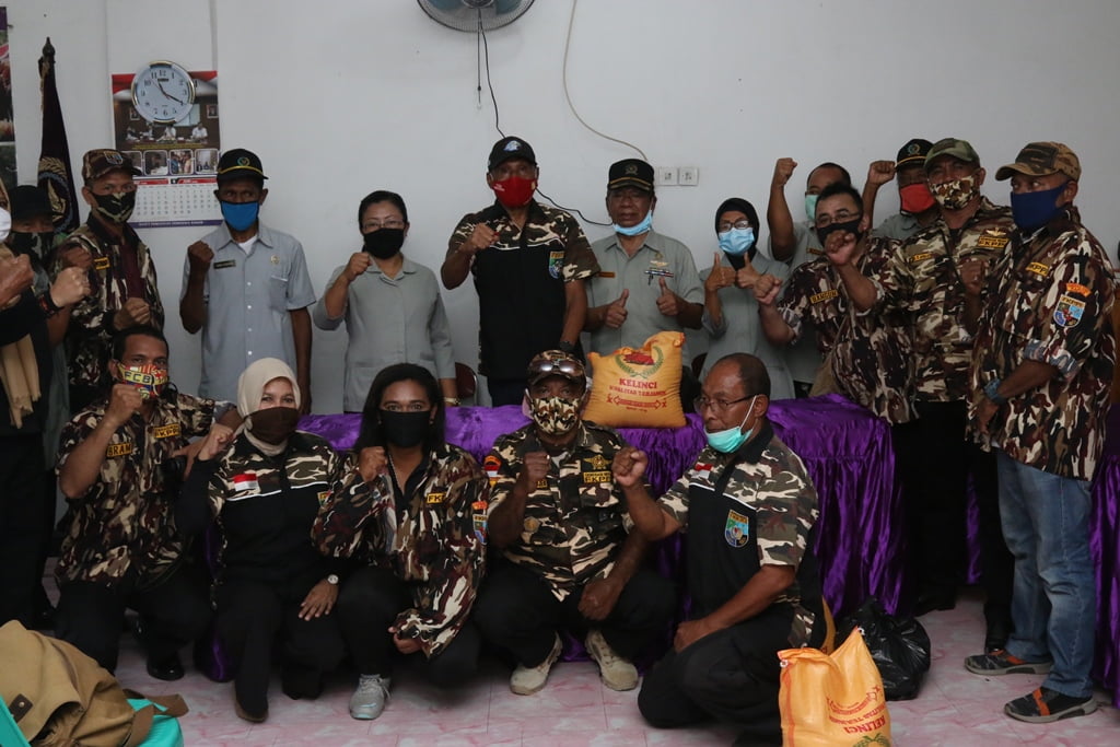 GM-FKPPI Provinsi Papua Berbagi Kasih Kepada Pepabri ,Warakauri dan Perip.