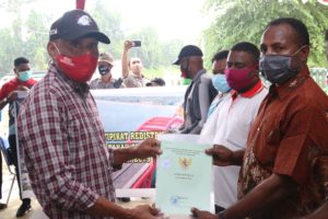 Wali Kota Serahkan Sertifikat Tanah Gratis Bagi Warga Muara Tami