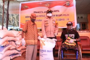 Polresta Salurkan Bantuan 10 Ton Beras Dari Mabes Polri Kepada Masyarakat