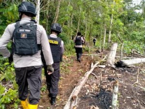 Polisi Gelar Patroli Jalan Kaki di Perbatasan RI-PNG