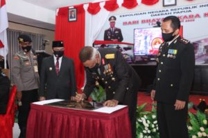 Momen Hari Bhayangakara ke-74,Kapolda Meresmikan Rumdis Polres Keerom.
