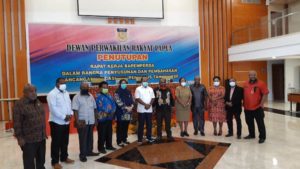 Waket II DPRP Apresiasi Bapemperda Yang Berhasil Merancang 11 Perdasus dan Perdasi