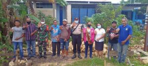 Pembangunan Pos Siskamling ,Misi Awal Lurah Klawalu Yohanis Manyakori
