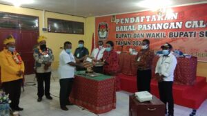 5 Bapaslon Lolos Pendaftaran, Siap Bertarung di Pilkada Supiori