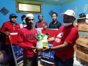 Simpati Korban Kebakaran Dok IX, Garbi Papua Beri Bantuan