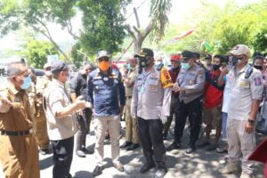 Tinjau Lokasi dan Korban Kebakaran, Wali Kota : Tidak Ada Posko Lain Selain Milik Pemkot Jayapura