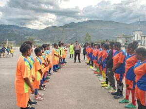 Samapta Polres Lanny Jaya Laksanakan Giat Pengamanan Sepak Bola Galanita