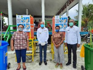 Serahkan Bantuan Hibah Kepada Pengelola Objek Wisata, Wali Kota Pesan Jaga Kebersihan