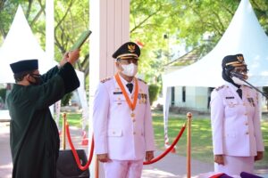 Gubernur Gorontalo Rusli Habibie Resmi Melantik Bupati dan Wabub Bone Bolango