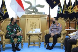 Diperlukan Sinergitas Antara TNI Polri Untuk Menjaga Kamtibnas Keamanan Negara