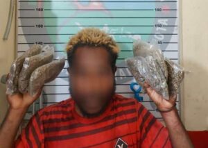 Seorang Pemuda Ditangkap Polisi Karena Bawah Ganja