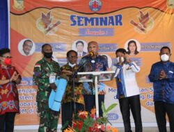 Buka Seminar Pendidikan, Wali Kota Jayapura Usulkan Kurikulum SPG Masuk Perguruan Tinggi