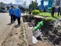 Proyek Pengerukan Drainase di Depan PLTD Waena, Distribusi Air Kepada 2000 Pelanggan di Waena dan Abepura Terganggu