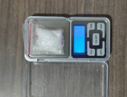 Atas Perintah Suami di Lapas Doyo, Istrinya Ambil Sabu di Jasa Pengiriman