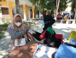 Gelar Vaksinasi di Entrop, Ratusan Warga Datangi Gerai Vaksin Presisi Polresta