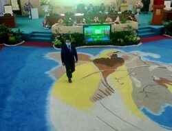 Dualisme Sekada Papua, Sidang Paripurna IV DPR Papua Bubar