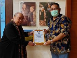 Budayawan Jaya Suprana Dapat Penghargaan Dari APRCPRK