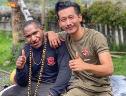 Pelawak Sule dan Anggota Brimob Polda Jambi Bantu Operasi Joshua Pemuda Puncak Jaya