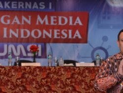 Cerita Ketua KPK Firli Bahuri Kutip Sepatu Bekas di Tong Sampah Sekolah