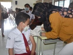 Polresta Gelar Gerai Vaksin Presisi Anak Usia 6-11 Tahun di SD Kalam Kudus Kotaraja