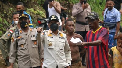 Tinjau Lokasi Banjir di Tanjung Ria, Wali Kota Minta Warga Jika Membangun Jangan Halangi Jalur Air