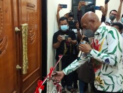 Benhur Tomi Mano Resmikan Gedung Kantor DPRD Kota Jayapura
