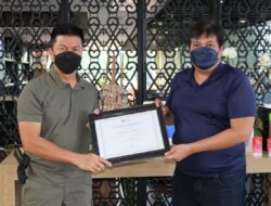 PT PTT Berikan Penghargaan Kepada Kepala Operasi Damai Cartenz 2022