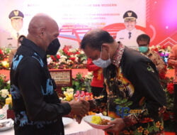 Mantan Sekda RD Siahaya Puji Kepiawaian BTM Dalam Memimpin Kota Jayapura