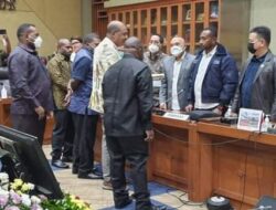DPR Papua Serahkan Aspirasi Rakyat Terkait DOB Kepada DPR RI