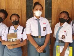 SMA Gabungan Fasilitasi 5 Peserta Didik Lulus Dua Tahun