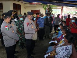 Polda Papua Gelar Vaksinasi Berhadia di Distrik Demta Kabupaten Jayapura
