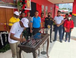 Benhur Tomi Mano Resmikan GOR Herman K. Rollo di Koya Timur