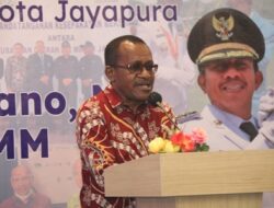 Plh Wali Kota Frans Pekey Janji Akan Prioritas PDAM Jayapura