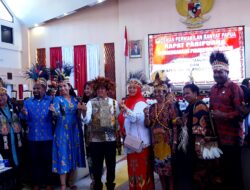 Sidang Paripurna DPR Papua Mendengar Pidato Presiden Diwarnai Ornamen Daerah