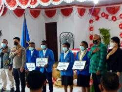 Kapolri Berikan Beasiswa Kepada 4 Mahasiswa STFT Papua