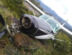 Pesawat Smart Aviation Tergelincir di Bandara Sinak Kabupaten Puncak