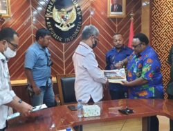 Tim DPRP Serahkan Aspirasi Rakyat dan  Dana Otsus Di Kantor Kemenko Polhukam RI