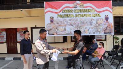 Kapolresta Jayapura Kembalikan 10 Unit SPM Hasil Curanmor Kepada Pemiliknya