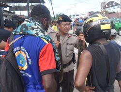 Operasi Lilin Hari Pertama, Sejumlah Sajam Diamankan Polisi Saat Razia di Nabire